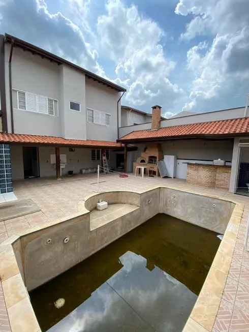 Foto 1 de Casa com 3 Quartos à venda, 245m² em Jardim Eulina, Campinas