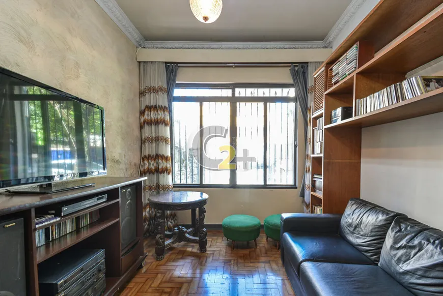 Foto 1 de Casa com 4 Quartos à venda, 206m² em Vila Romana, São Paulo