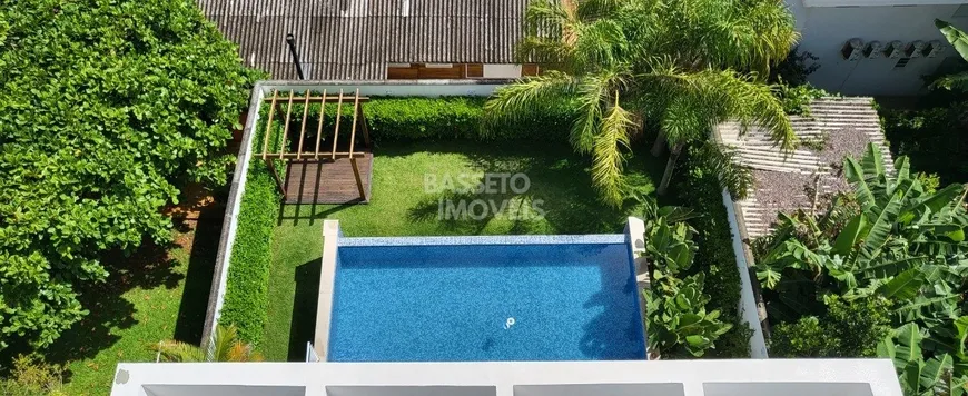 Foto 1 de Cobertura com 4 Quartos à venda, 517m² em Canasvieiras, Florianópolis