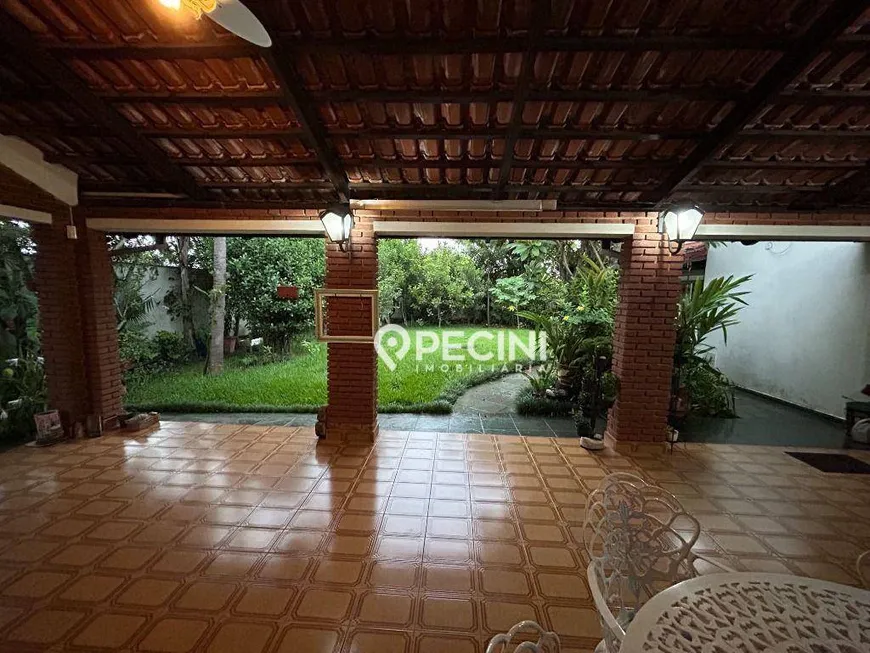 Foto 1 de Casa com 3 Quartos à venda, 264m² em Cidade Jardim, Rio Claro