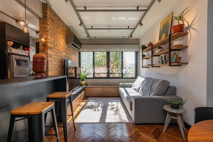 Foto 1 de Apartamento com 2 Quartos à venda, 58m² em Cristal, Porto Alegre