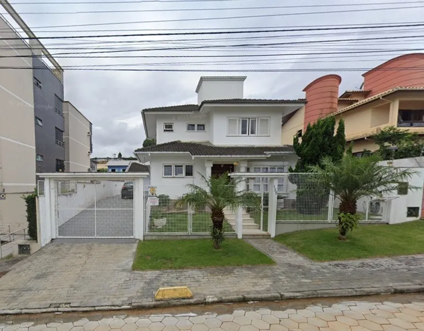 Foto 1 de Casa com 3 Quartos à venda, 205m² em Comerciario, Criciúma