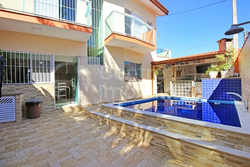 Foto 1 de Casa com 2 Quartos à venda, 104m² em Stella Maris, Peruíbe