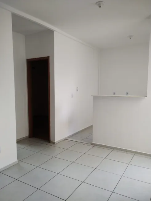 Foto 1 de Apartamento com 2 Quartos à venda, 42m² em Messejana, Fortaleza