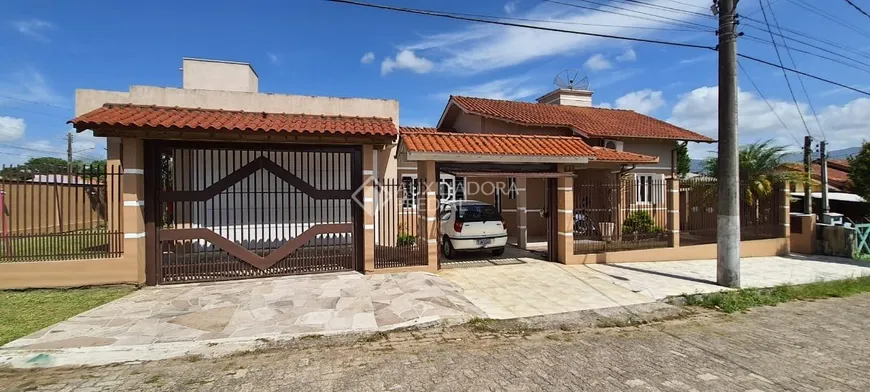 Foto 1 de Casa com 3 Quartos à venda, 174m² em Campo Vicente, Nova Hartz