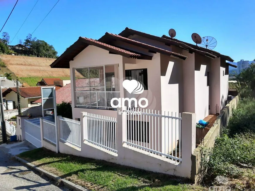 Foto 1 de Casa com 3 Quartos à venda, 220m² em Nova Brasília, Brusque