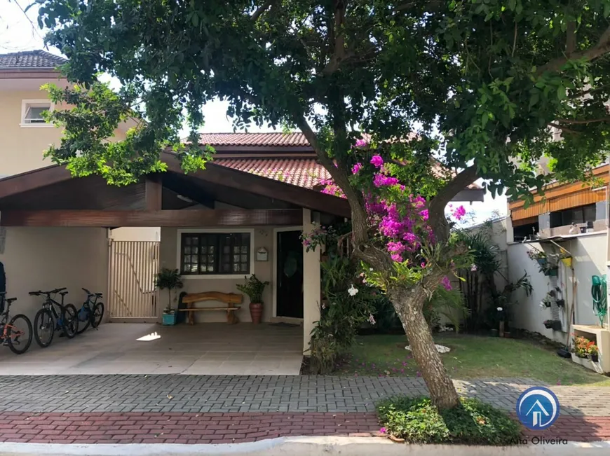 Foto 1 de Casa de Condomínio com 4 Quartos à venda, 200m² em Altos da Serra Iv, São José dos Campos