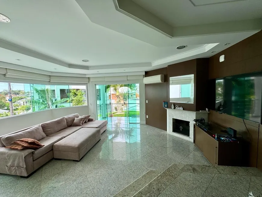 Foto 1 de Casa com 3 Quartos à venda, 230m² em Pedra Branca, Palhoça