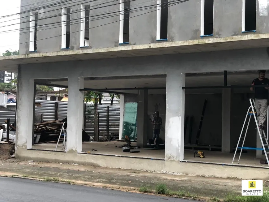 Foto 1 de Sala Comercial para alugar, 137m² em Anita Garibaldi, Joinville