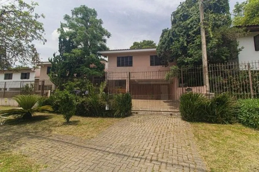Foto 1 de Casa com 3 Quartos para alugar, 300m² em Santo Inácio, Curitiba