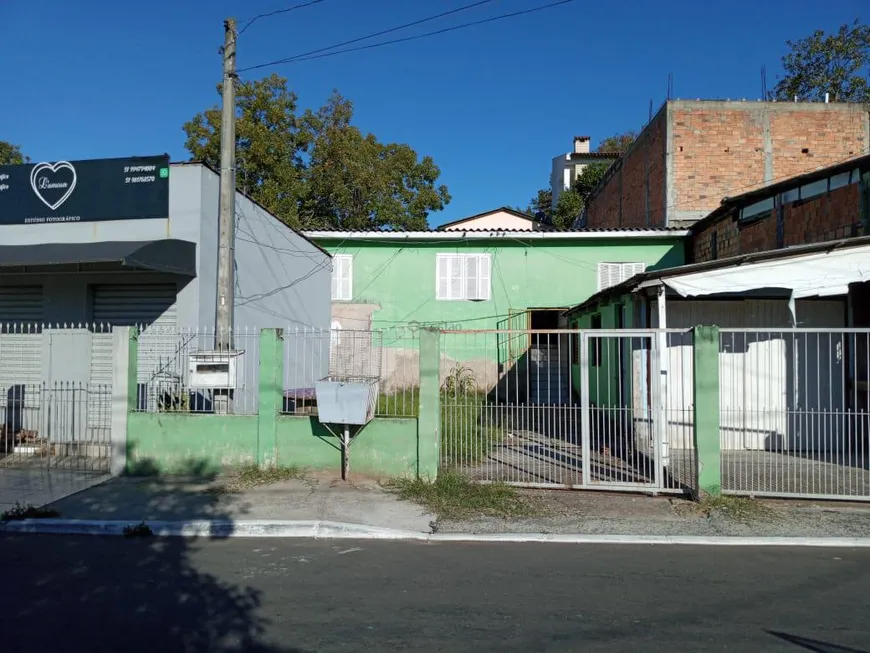 Foto 1 de Casa com 4 Quartos à venda, 20m² em Olaria, Canoas