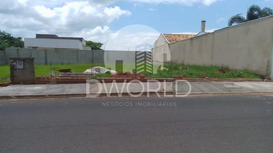 Foto 1 de Lote/Terreno à venda, 490m² em Cidade Jardim, Araraquara