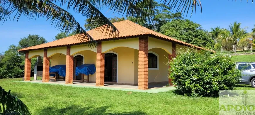 Foto 1 de Fazenda/Sítio com 3 Quartos à venda, 155m² em Chácara dos Pinhais, Boituva