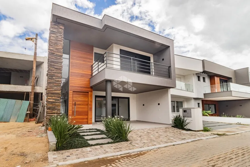 Foto 1 de Casa de Condomínio com 3 Quartos à venda, 198m² em Ipanema, Porto Alegre