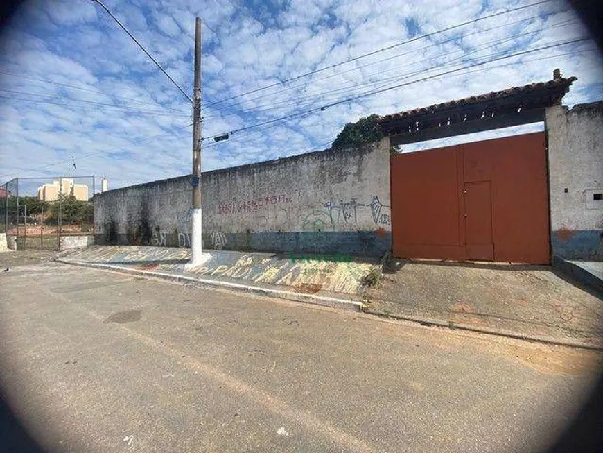 Foto 1 de Lote/Terreno à venda, 2610m² em Chácara Santa Etelvina, São Paulo