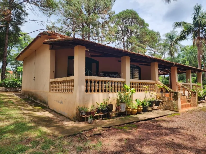 Foto 1 de Fazenda/Sítio com 2 Quartos à venda, 266m² em Portal das Laranjeiras, Araraquara