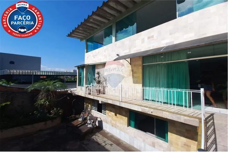 Foto 1 de Casa com 7 Quartos à venda, 504m² em Floramar, Belo Horizonte