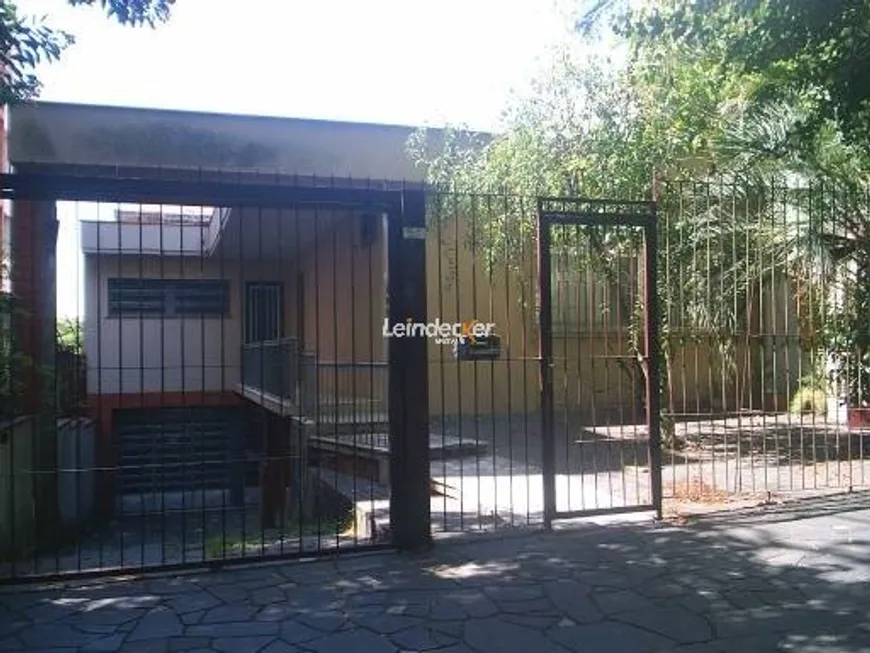 Foto 1 de Casa com 5 Quartos à venda, 324m² em Petrópolis, Porto Alegre