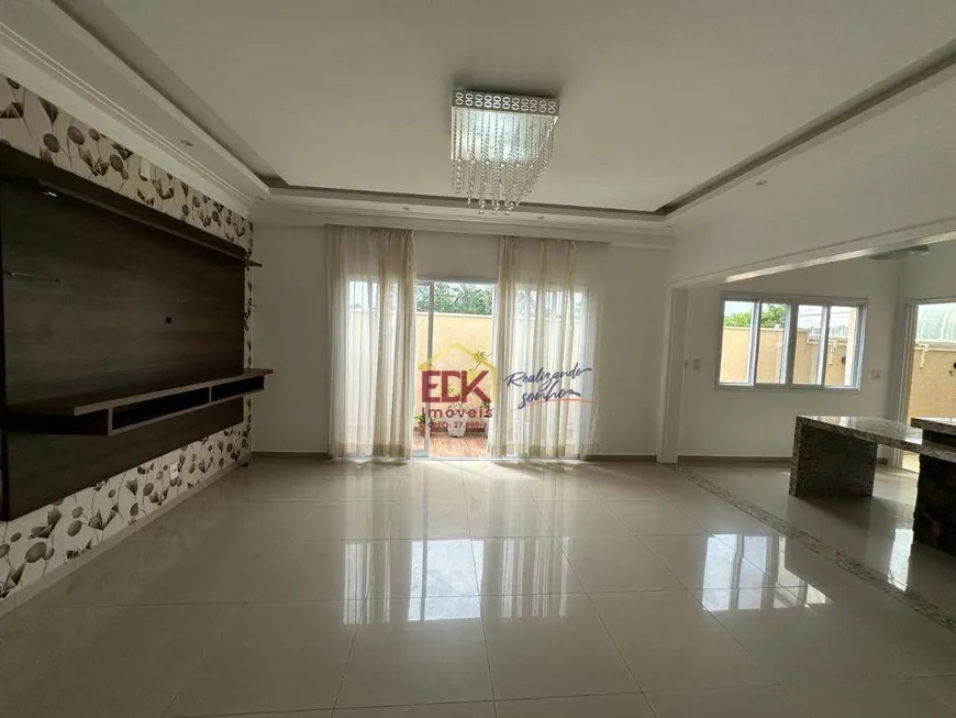 Foto 1 de Casa de Condomínio com 3 Quartos à venda, 200m² em Loteamento Residencial Reserva dos Lagos, Pindamonhangaba