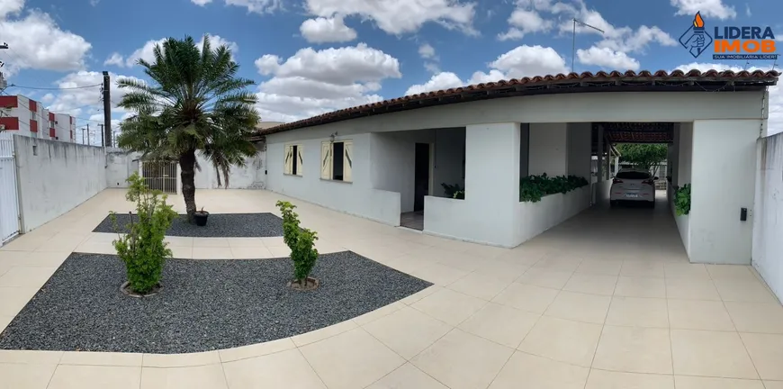 Foto 1 de Casa com 5 Quartos à venda, 600m² em Muchila I, Feira de Santana