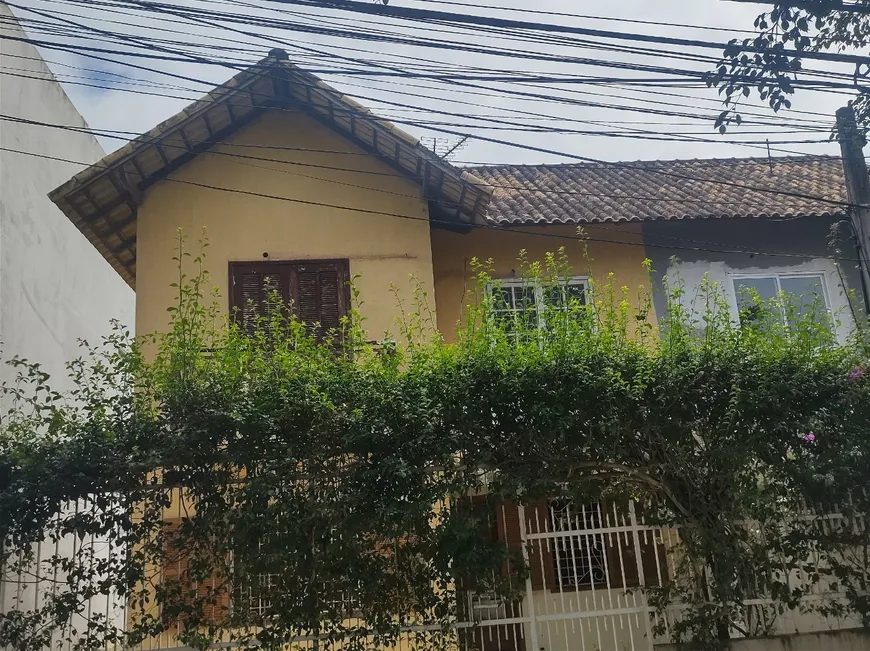 Foto 1 de Casa com 3 Quartos para alugar, 130m² em São Marcos, Macaé