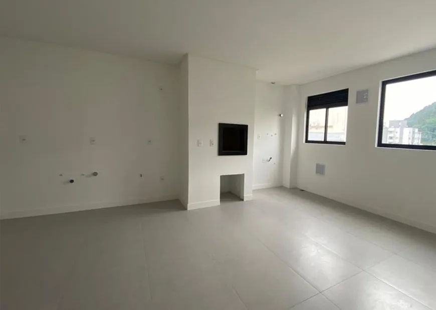 Foto 1 de Apartamento com 3 Quartos à venda, 76m² em Nacoes, Balneário Camboriú