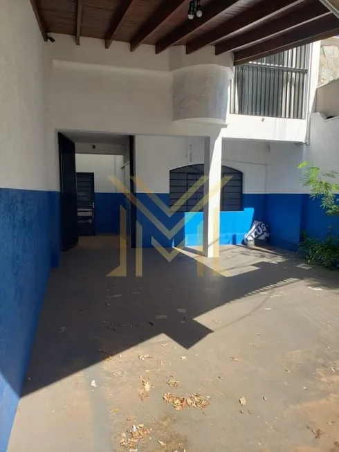 Foto 1 de Sala Comercial com 3 Quartos para alugar, 189m² em Jardim América, Bauru