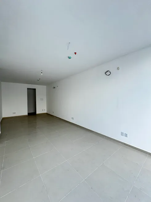 Foto 1 de Ponto Comercial para alugar, 42m² em Mangabeiras, Maceió