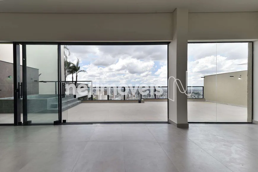 Foto 1 de Casa com 4 Quartos à venda, 330m² em Mangabeiras, Belo Horizonte