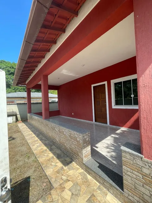 Foto 1 de Casa com 3 Quartos à venda, 120m² em Parque Santa Eugênia, Guapimirim