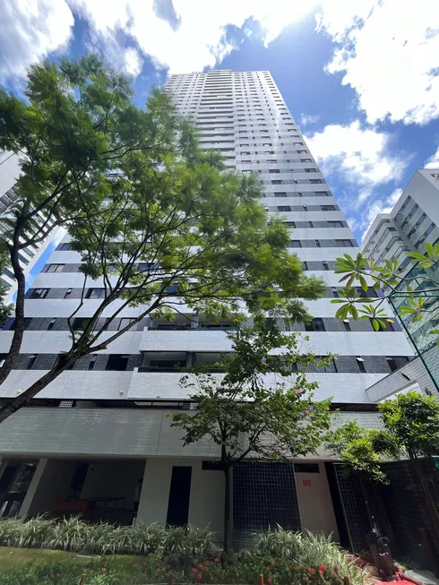 Foto 1 de Apartamento com 4 Quartos à venda, 130m² em Casa Forte, Recife