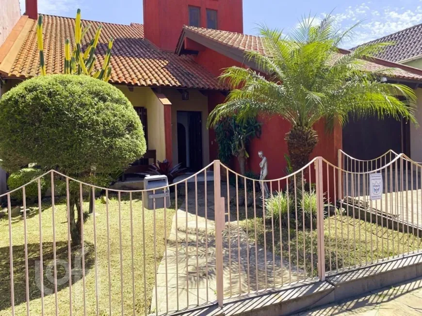 Foto 1 de Casa com 4 Quartos à venda, 302m² em Marechal Rondon, Canoas