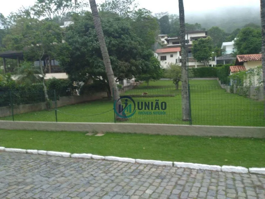 Foto 1 de Lote/Terreno à venda, 600m² em Engenho do Mato, Niterói