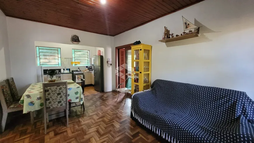 Foto 1 de Casa com 2 Quartos à venda, 85m² em Mato Grande, Canoas