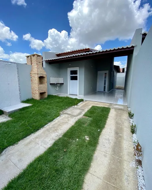 Foto 1 de Casa com 2 Quartos à venda, 85m² em Gereraú, Itaitinga