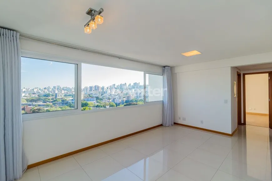 Foto 1 de Apartamento com 2 Quartos à venda, 64m² em Santana, Porto Alegre