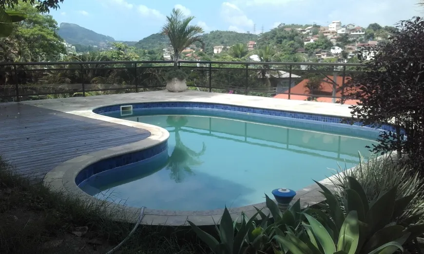 Foto 1 de Casa de Condomínio com 4 Quartos à venda, 340m² em Maria Paula, Niterói