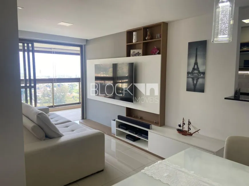 Foto 1 de Apartamento com 3 Quartos à venda, 82m² em Recreio Dos Bandeirantes, Rio de Janeiro