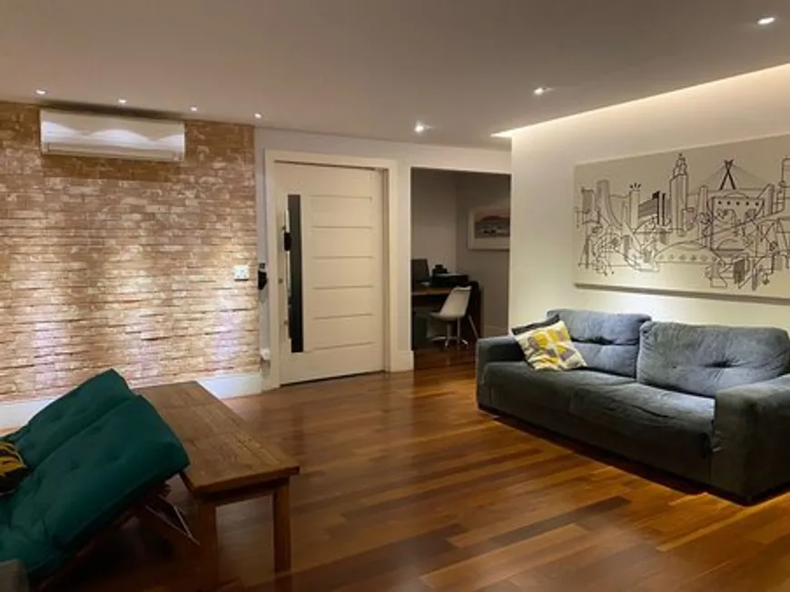 Foto 1 de Apartamento com 4 Quartos à venda, 168m² em Água Branca, São Paulo