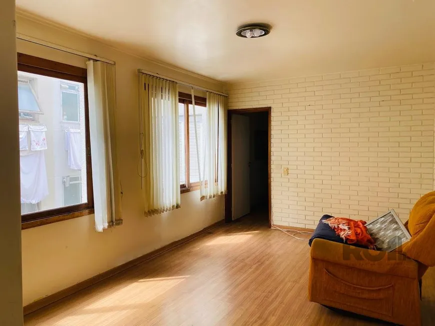 Foto 1 de Apartamento com 3 Quartos à venda, 98m² em Petrópolis, Porto Alegre