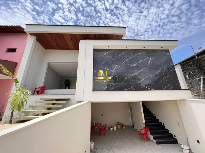 Foto 1 de Casa de Condomínio com 3 Quartos à venda, 225m² em Colônia Terra Nova, Manaus