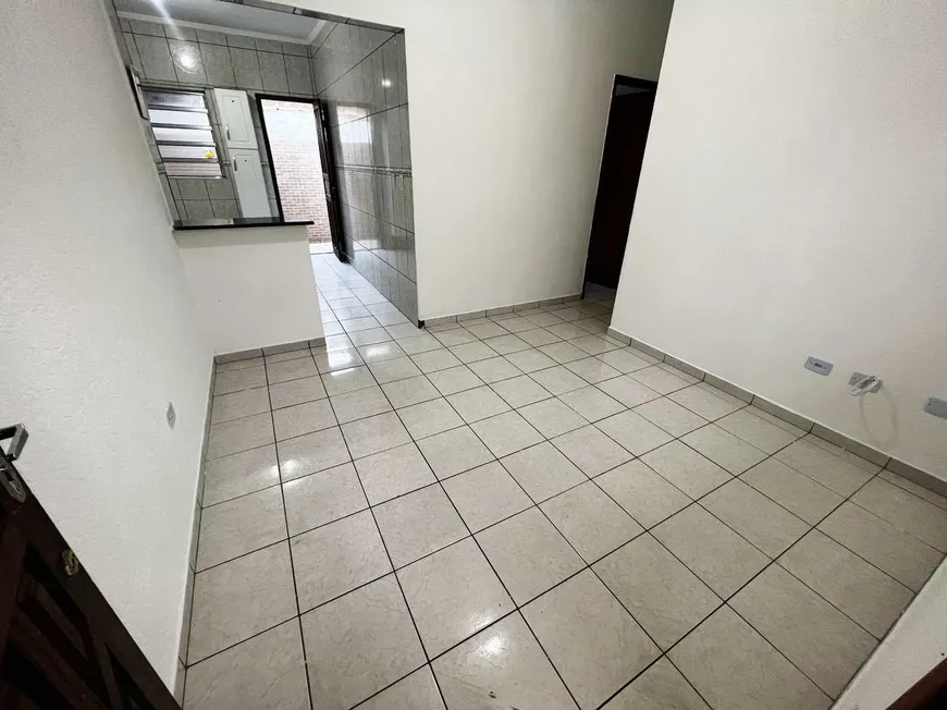 Foto 1 de Casa de Condomínio com 1 Quarto à venda, 35m² em Maracanã, Praia Grande