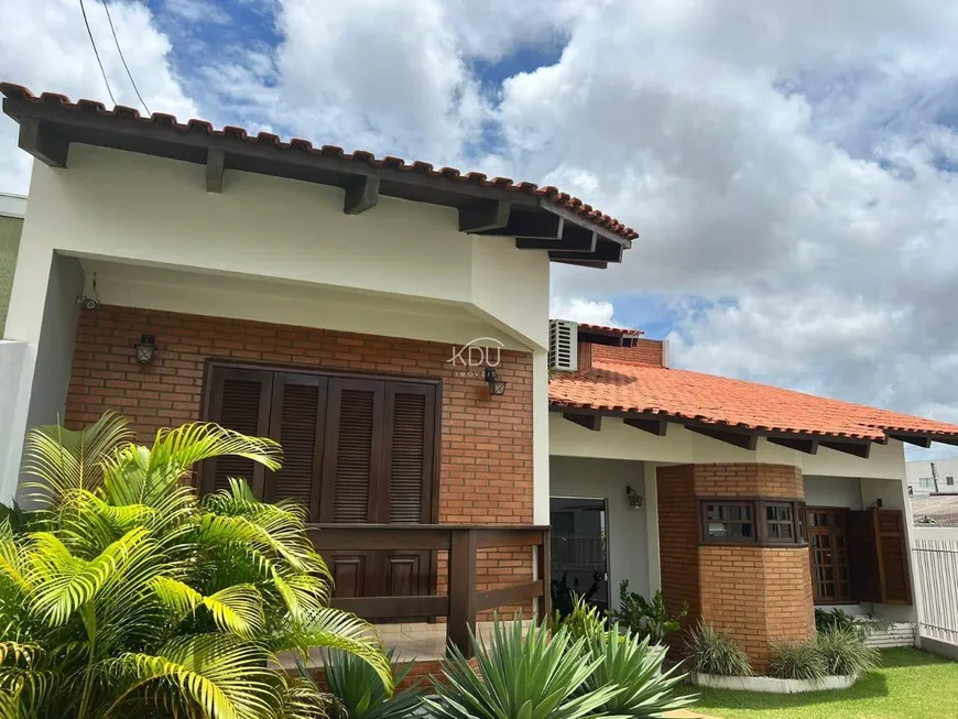 Foto 1 de Casa com 3 Quartos à venda, 420m² em Centro, Primavera do Leste