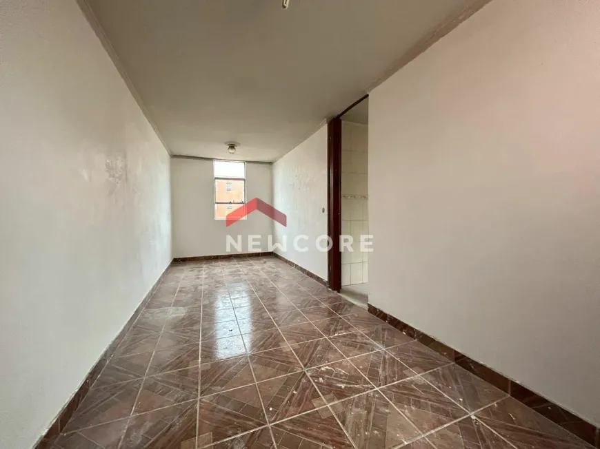 Foto 1 de Apartamento com 2 Quartos à venda, 48m² em Conjunto Residencial José Bonifácio, São Paulo