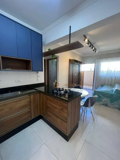 Foto 1 de Apartamento com 2 Quartos à venda, 42m² em Vila Rosária, São Paulo