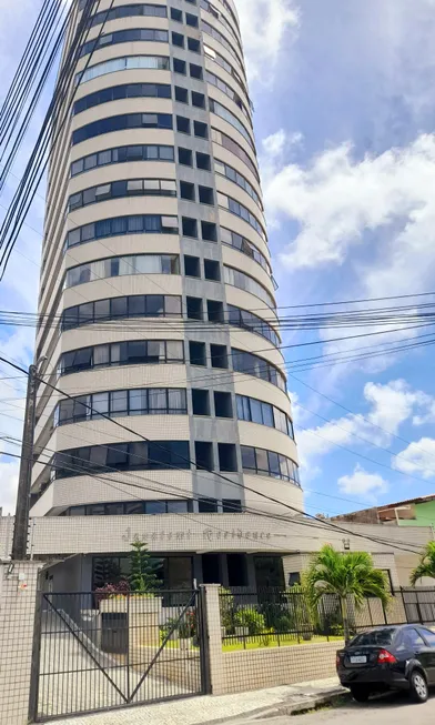 Foto 1 de Apartamento com 2 Quartos à venda, 88m² em Guararapes, Fortaleza