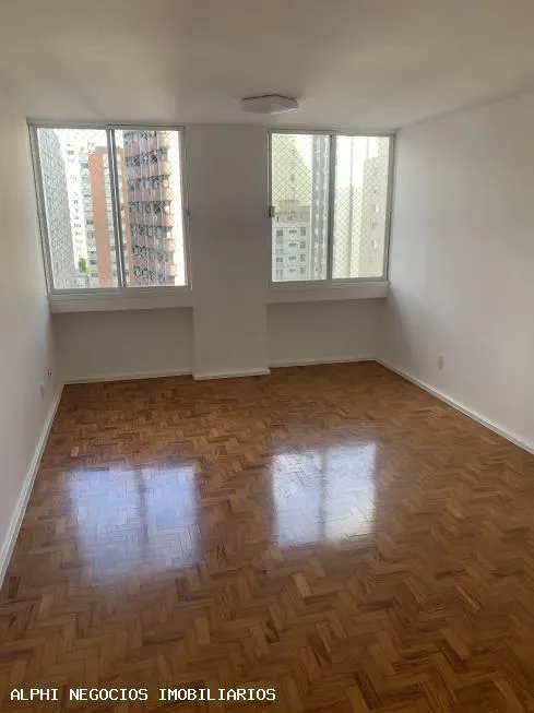 Foto 1 de Apartamento com 3 Quartos para alugar, 160m² em Cerqueira César, São Paulo