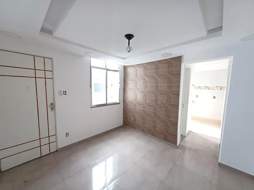 Foto 1 de Apartamento com 2 Quartos para alugar, 45m² em Mutondo, São Gonçalo