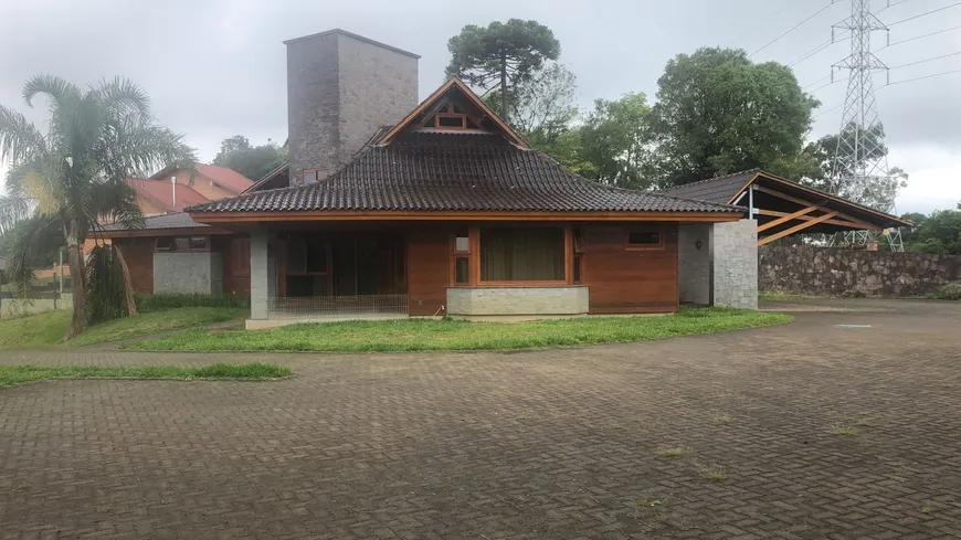 Foto 1 de Fazenda/Sítio com 6 Quartos à venda, 400m² em Santo Antão, Bento Gonçalves