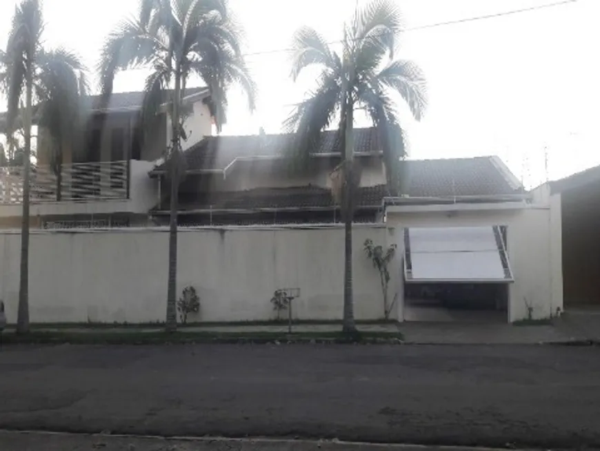 Foto 1 de Casa com 3 Quartos à venda, 253m² em Vila Maria Helena, Indaiatuba